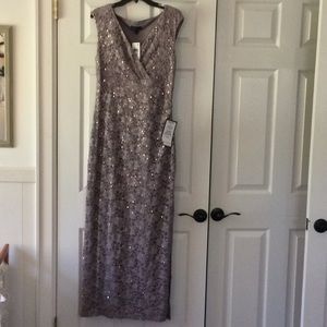 Formal gown. Mother of the Bride